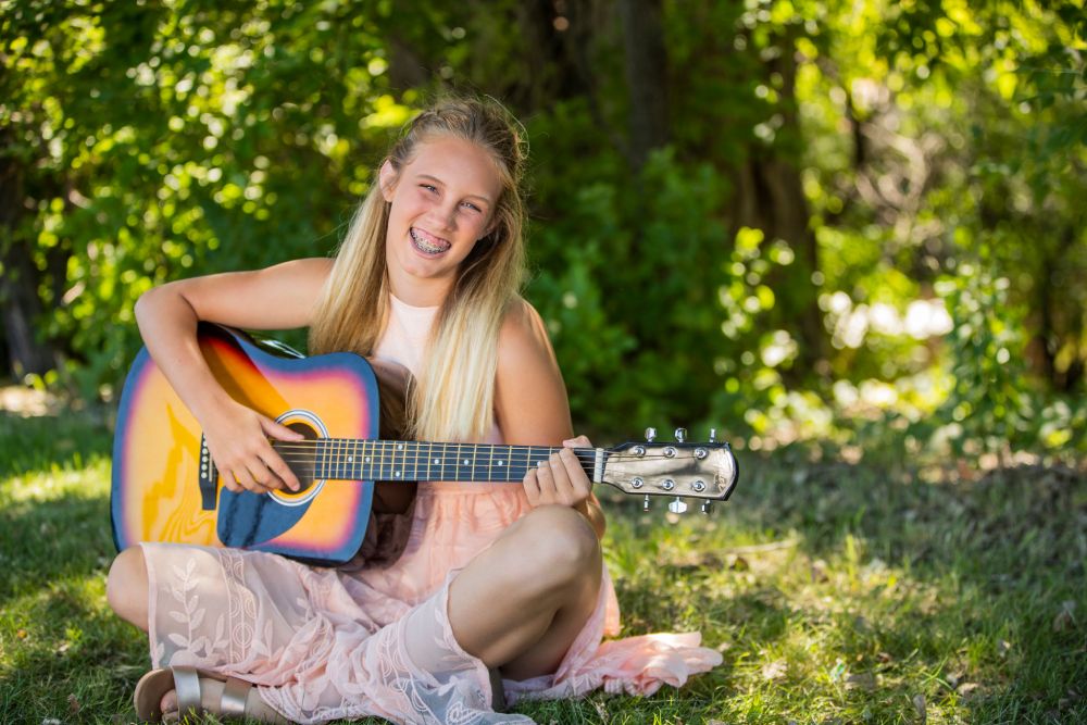 Girls with guitar