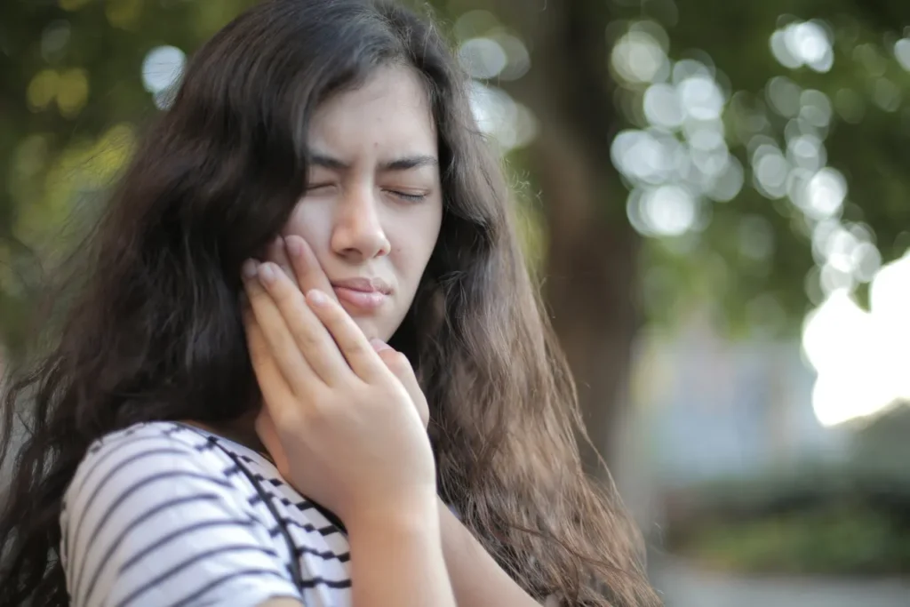 Pain Reliever for Shifting Teeth